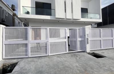 4 Bedrooms Semi Detached Duplex