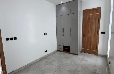 4 Bedroom Detached Duplex