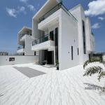 5 Bedroom detached duplex