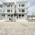 5 Bedrooms Fully Detached Duplex