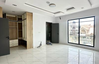 4 bedroom Semidetached duplex
