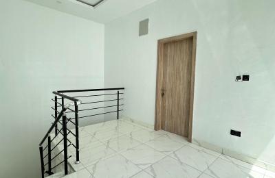 4 bedroom terrace duplex
