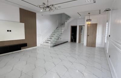 4 Bedrooms Semi Detached Duplex