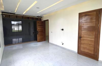 5 bedroom detached duplex