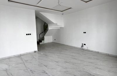 4 Bedrooms Semi Detached Duplex