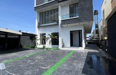 5 Bedroom Detached Duplex