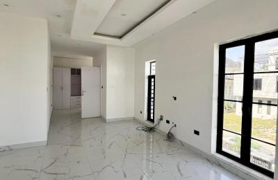 5 Bedroom Detached Duplex