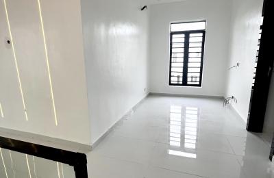 5 Bedrooms Fully Detached Duplex