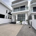 5 Bedroom Detached Duplex