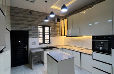 4 Bedroom Detached Duplex
