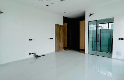 5 Bedroom Fully Detached Duplex