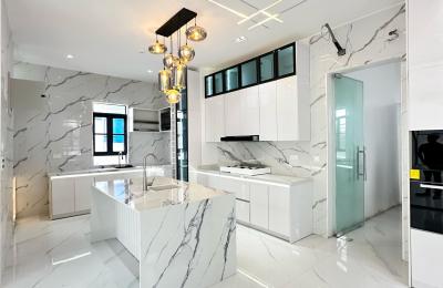 5 Bedroom detached duplex