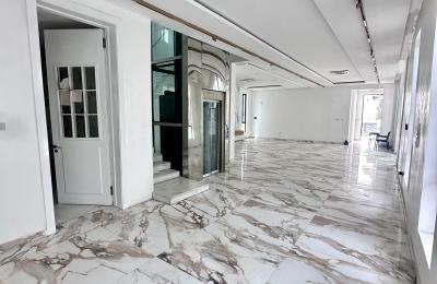5 Bedroom detached duplex