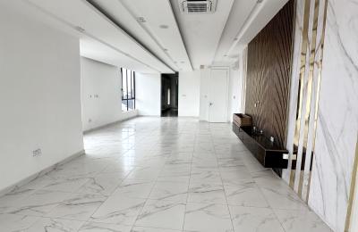 5 Bedroom detached duplex