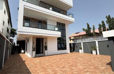 6 Bedroom Detached Duplex