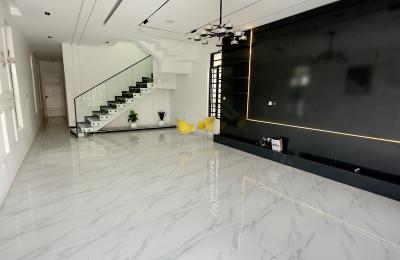 5 bedroom detached duplex