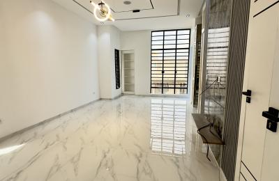 5 bedroom detached duplex