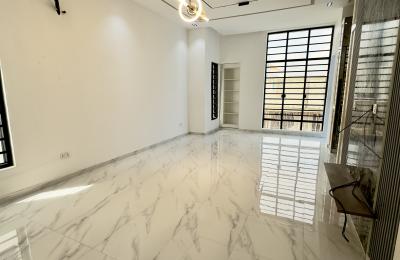 5 bedroom detached duplex