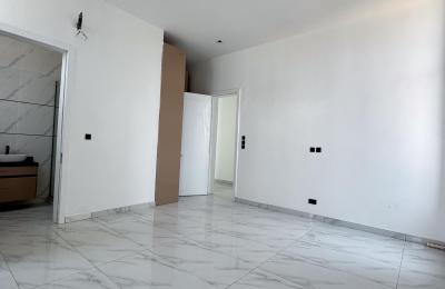 5 bedroom fully detached duplex
