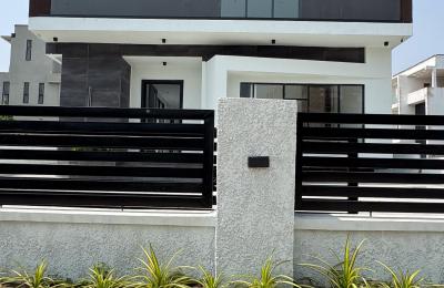 5 bedroom fully detached duplex