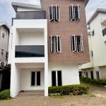 5 Bedroom Fully Detached Duplex
