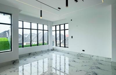 5 Bedroom Fully Detached Duplex