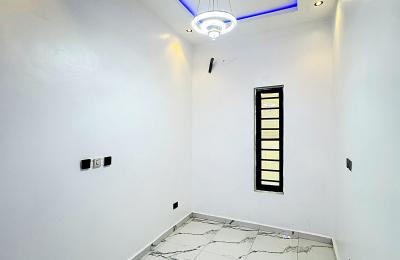4 bedroom semi detached duplex