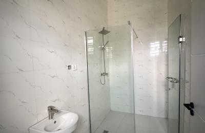 5 bedroom fully detached duplex