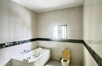 5 Bedroom Fully Detached Duplex