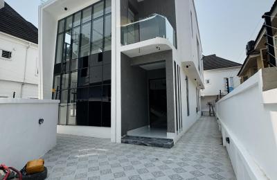 5 Bedroom Fully Detached Duplex