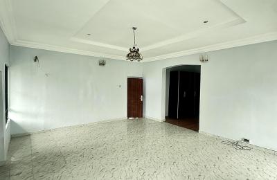 5 Bedroom Fully Detached Duplex