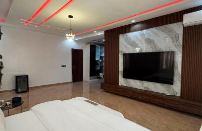5 Bedroom Fully Detached Duplex