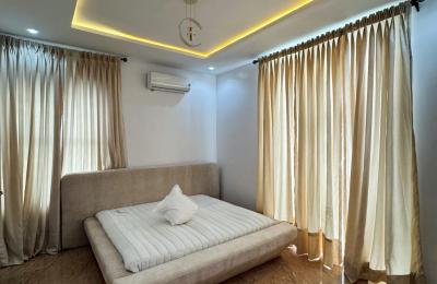 5 Bedroom Fully Detached Duplex