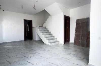 4 Bedroom Semi Detatched Duplex