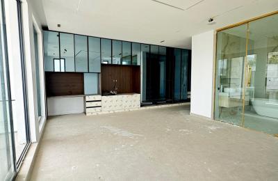 5 bedroom semi-detached duplex