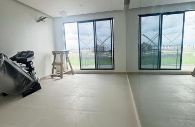5 bedroom semi-detached duplex