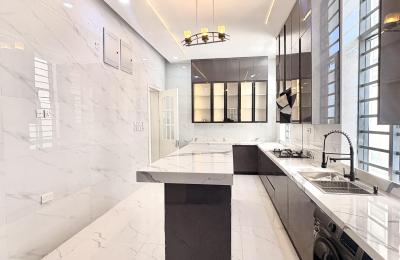 5 Bedroom Fully Detached Duplex