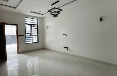 4 Bedroom Terrance