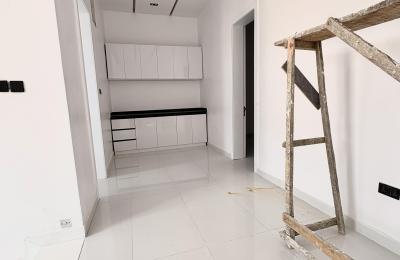 5 Bedroom Fully Detached Duplex