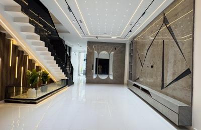 5 Bedroom Fully Detached Duplex
