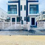 4 bedroom semi detached duplex