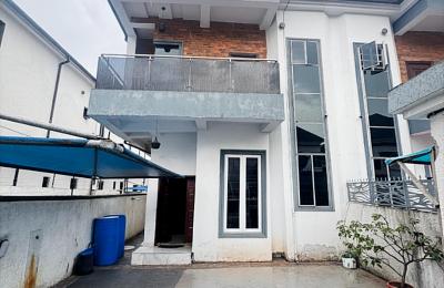 4 Bedroom Semi-Detached Duplex