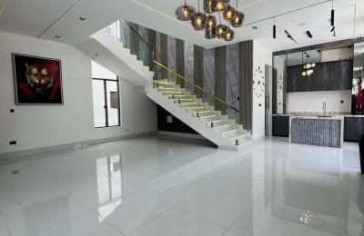 5 Bedroom Fully Detached Duplex