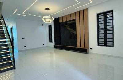 5 bedroom fully detached
