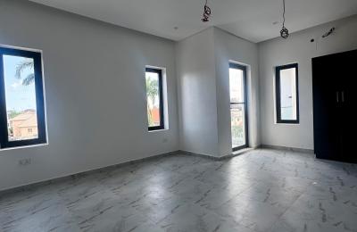 4 Bedroom Semi Detatched Duplex