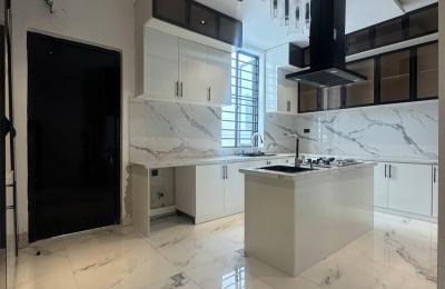 5 Bedroom Fully Detached Duplex