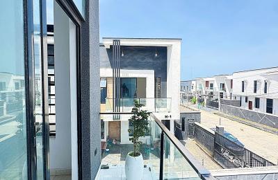 4 bedroom semi detached duplex