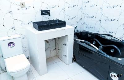 5 bedroom semi-detached duplex