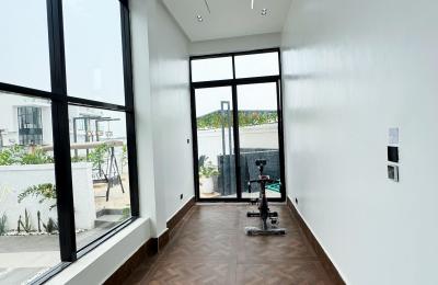 5 Bedroom Fully Detached Duplex