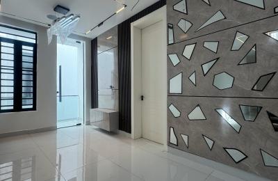 5 Bedroom Fully Detached Duplex